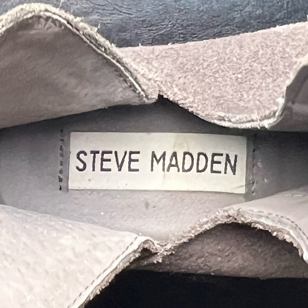 Steve Madden Lancaster Gray Sueded, Leather Upper, Slip On Stacked Heel Boots, 7 - Picture 6 of 7
